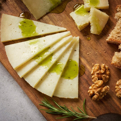 Queso de cabra curado en AOVE